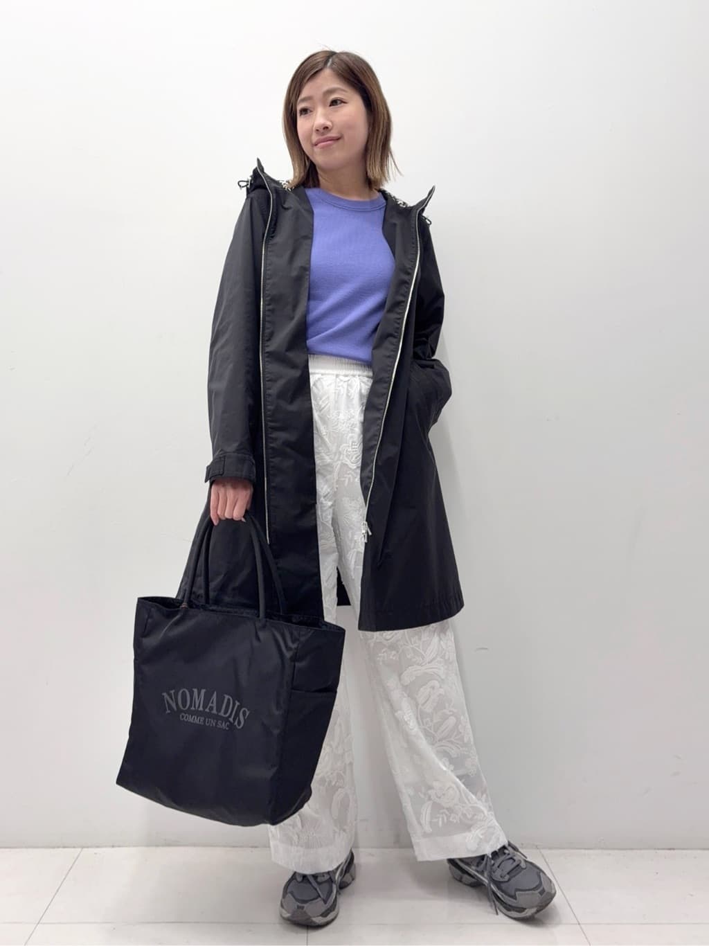 Nishijimaさんの「DRESSTERIOR｜【ウォッシャブル/撥水素材】撥水フーテッドツイルコート」を使ったコーディネート