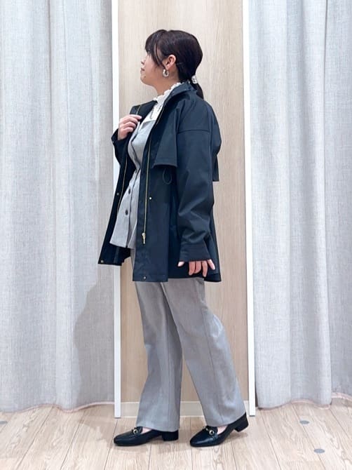 naoさんの「grove｜【撥水／シルエット2WAY】羽織るだけでサマになる、スタンドネックテントラインコート」を使ったコーディネート