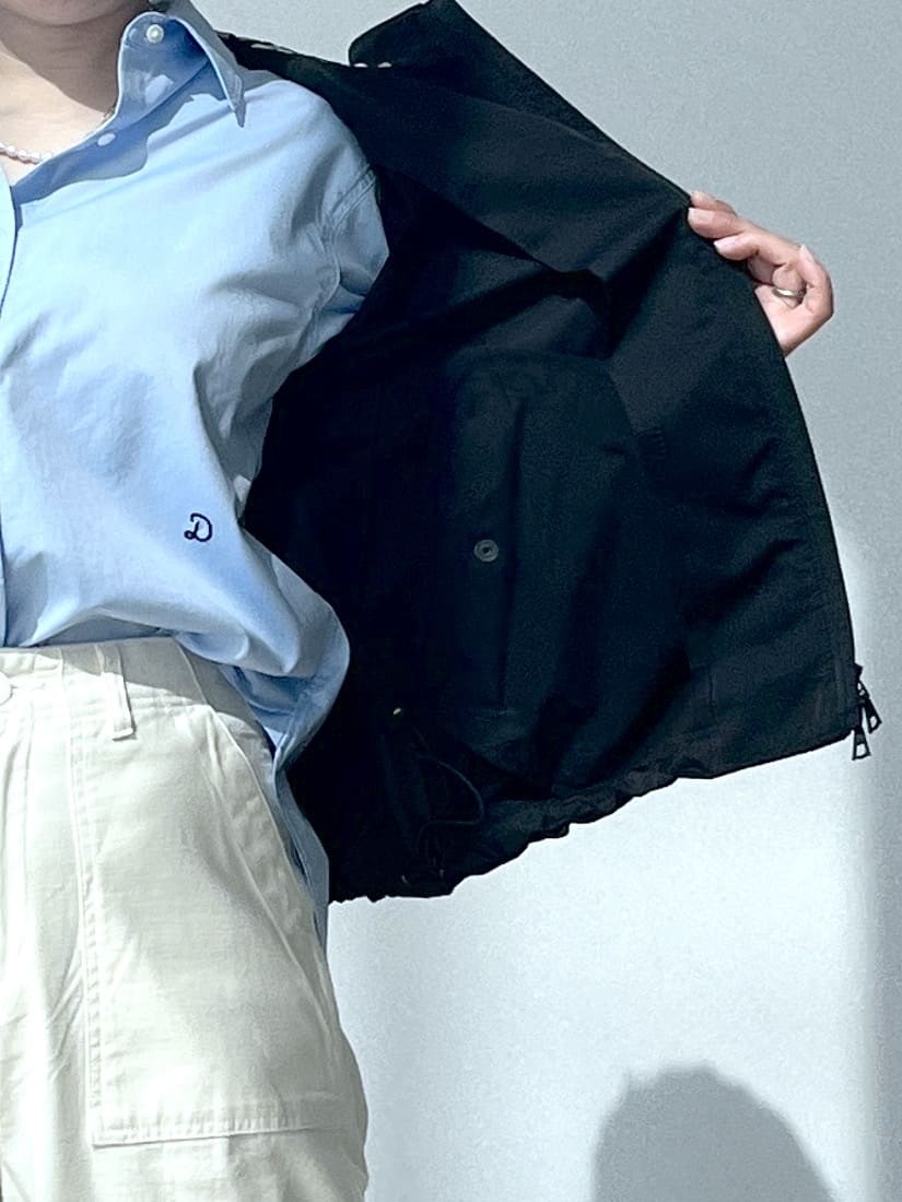 Soeさんの「DRESSTERIOR｜【ウォッシャブル/撥水素材】撥水ツイル マウンテンパーカー」を使ったコーディネート