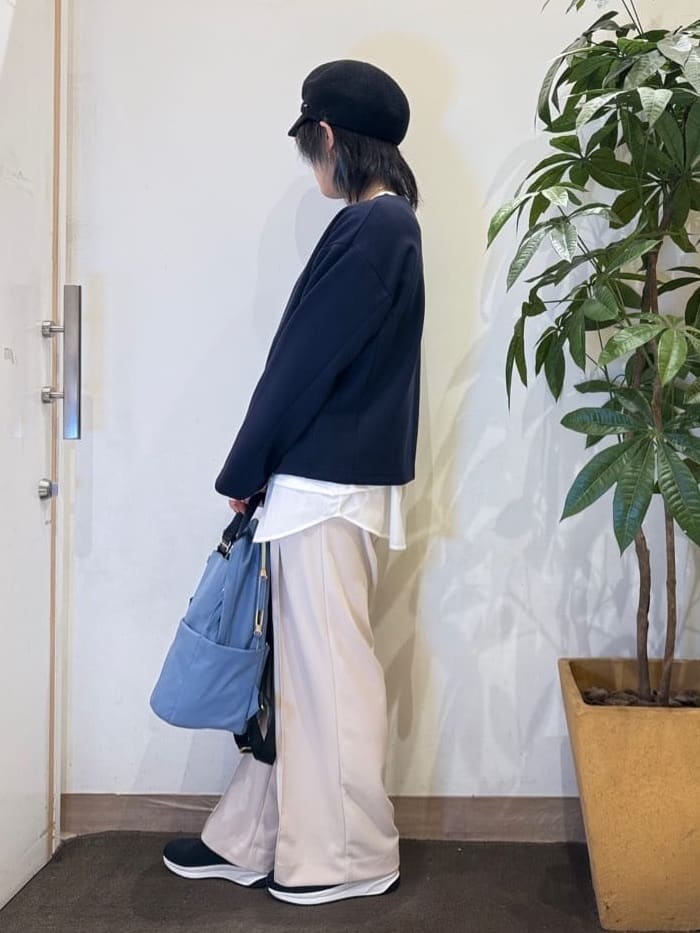 misakiさんの「SHOO･LA･RUE｜【セットアップ可/S-LL/なめらかタッチ】大人のきれいめスタイルに ノーカラージップブルゾン」を使ったコーディネート