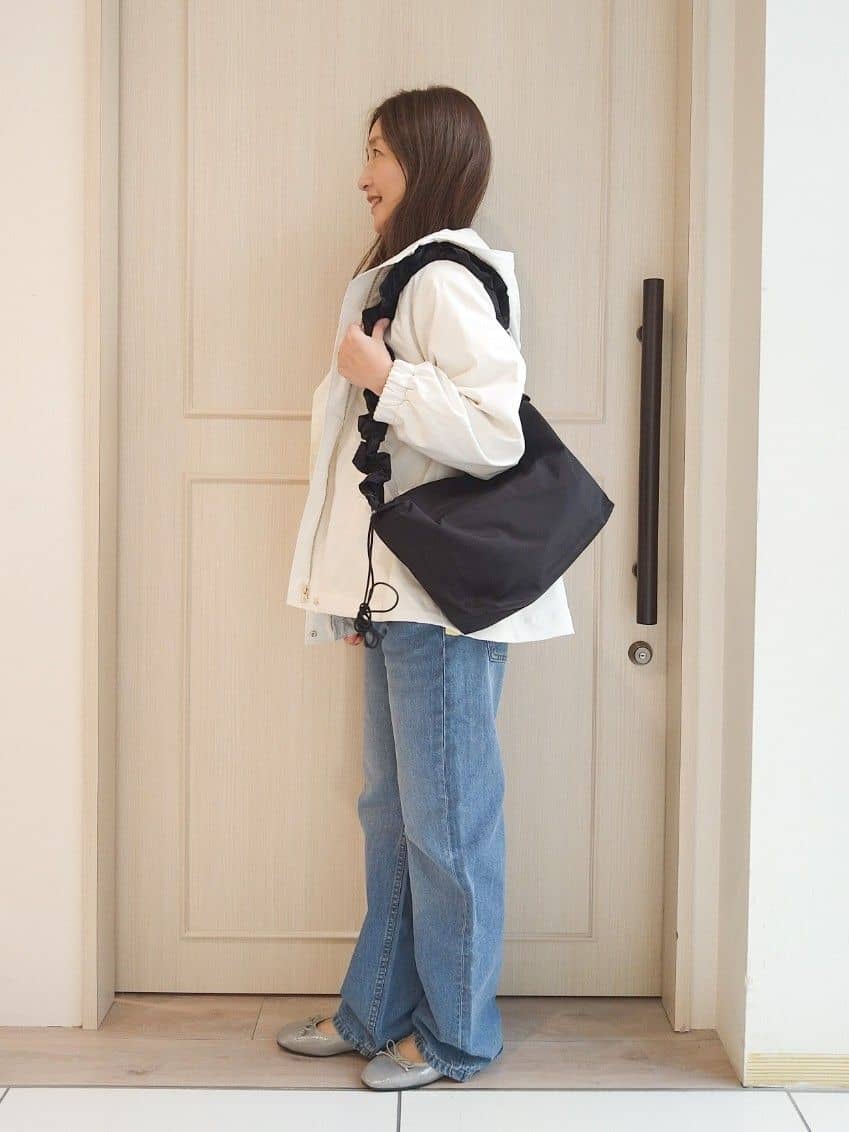 mi-saさんの「SHOO･LA･RUE｜【洗濯機可/セットアップ可】さりげないラメ使いで差をつける クルーネックニット」を使ったコーディネート