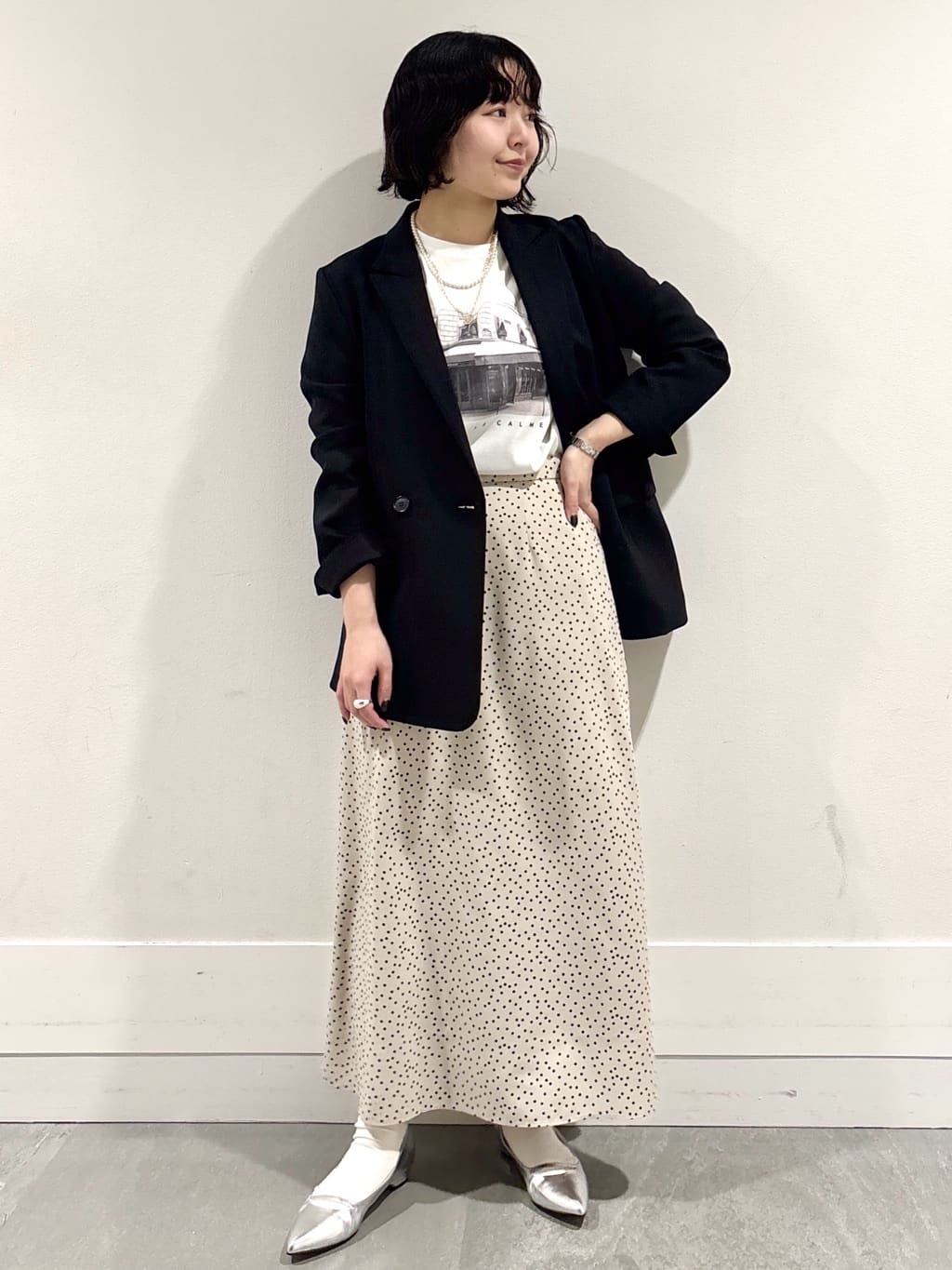 モエカさんの「UNTITLED｜◆【洗える/ストレッチ性】ダブルブレストジャケット」を使ったコーディネート