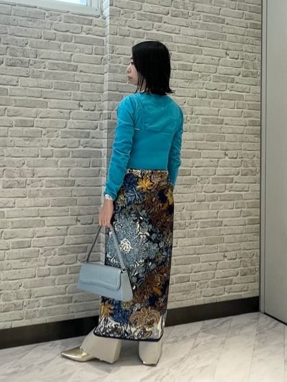 Mikoさんの「INDIVI｜ビスチェレイヤードニット」を使ったコーディネート