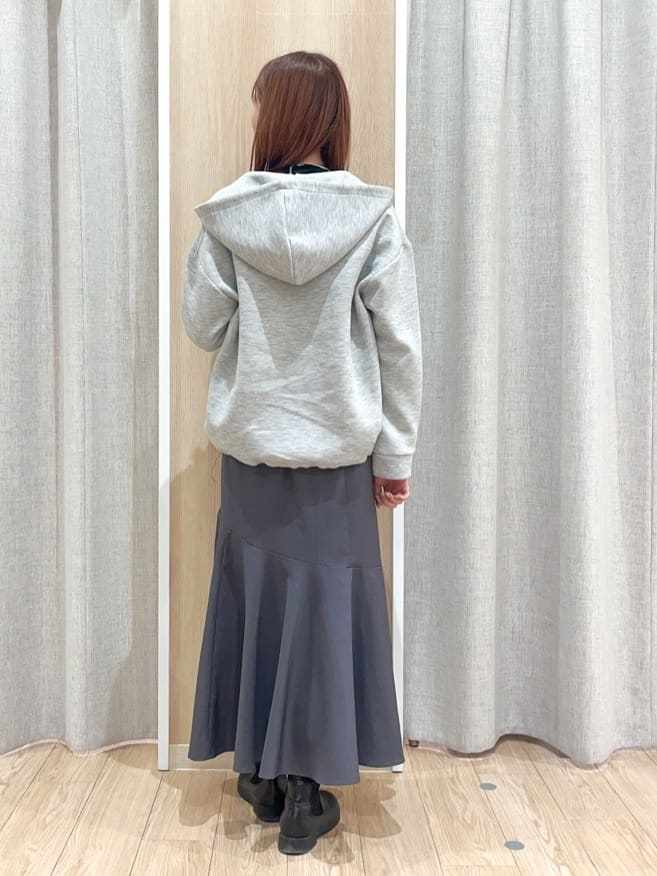 みーちゃんさんの「grove｜アシメマーメイドスカート」を使ったコーディネート