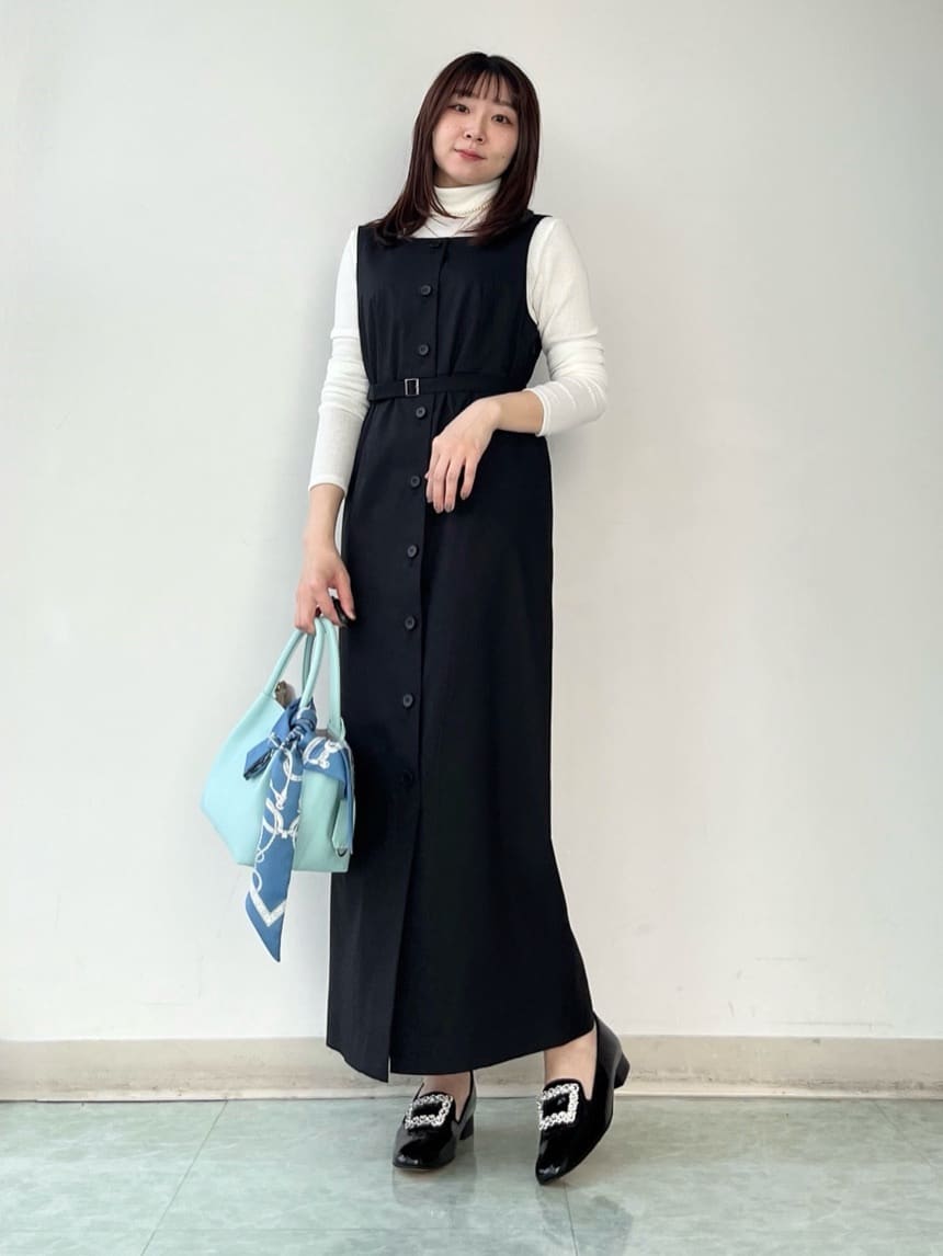 KAHOさんの「UNTITLED｜【洗える】スクエアネックジャンパースカート」を使ったコーディネート