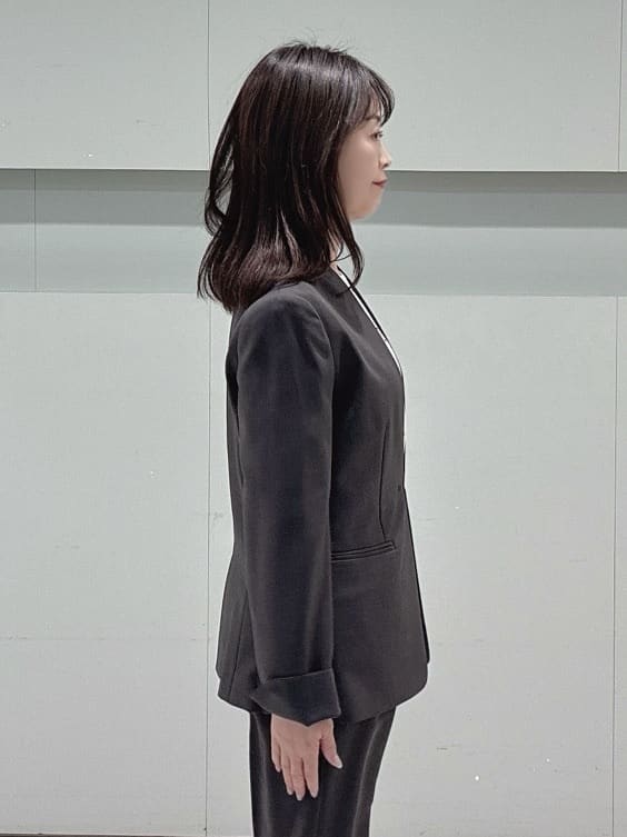 makiさんの「UNTITLED｜【セットアップ可/UV/接触冷感】エアリーノーカラージャケット」を使ったコーディネート