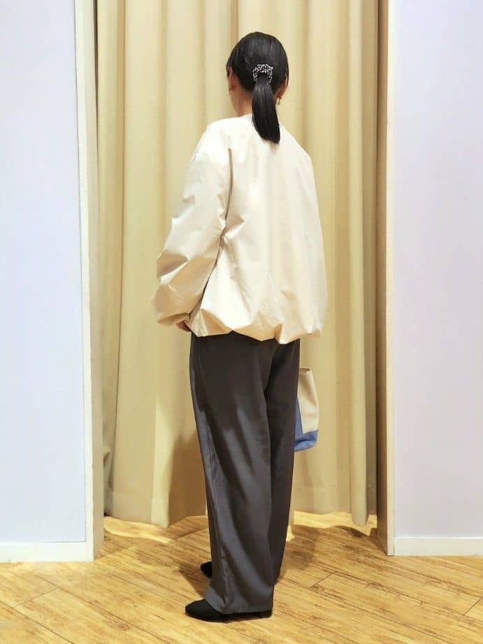 くまさんの「SHOO･LA･RUE｜配色キャンバストートバッグ」を使ったコーディネート