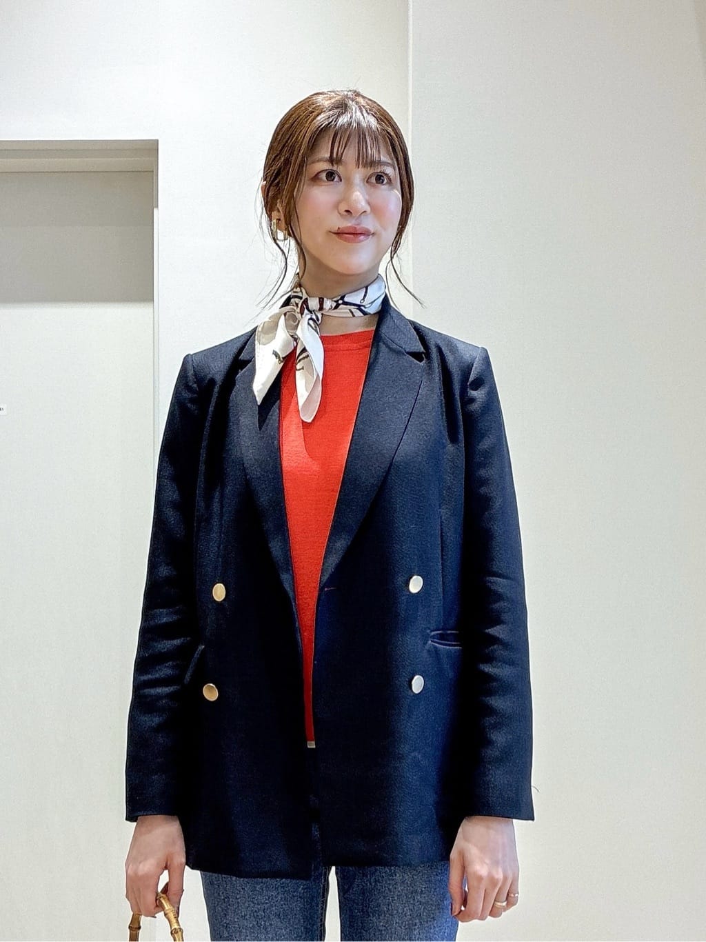 もんちゃんさんの「OPAQUE.CLIP｜金ボタン使いリラクシーニット【洗濯機OK】」を使ったコーディネート