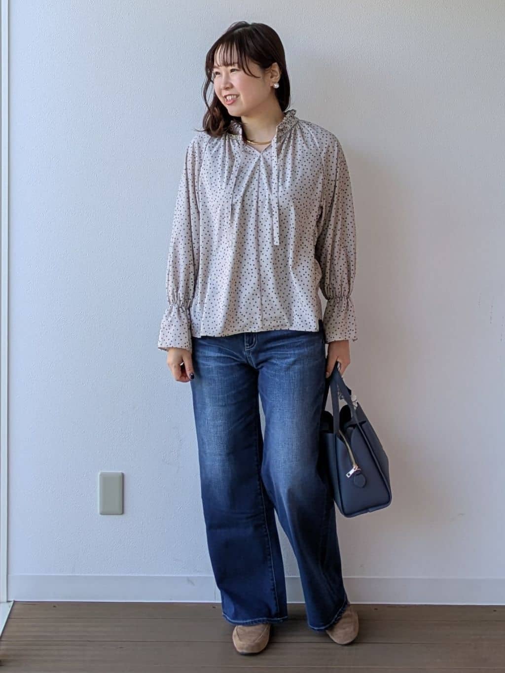 なみきさんの「UNTITLED｜◆【洗える/セットアップ可】ランダムドットブラウス」を使ったコーディネート