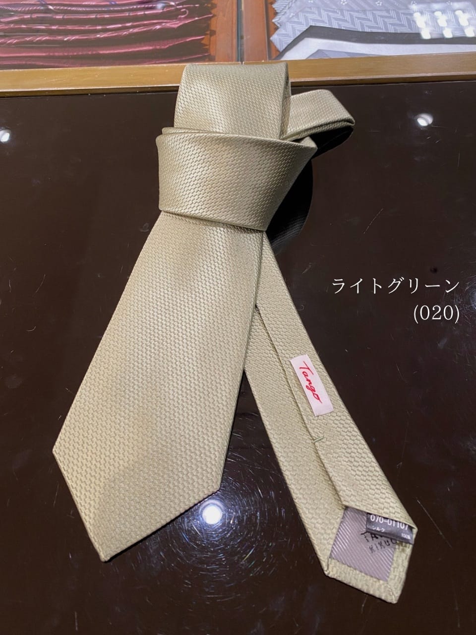 小南大和さんの「TAKEO KIKUCHI｜ソフトツイスト バスケットムジネクタイ」を使ったコーディネート