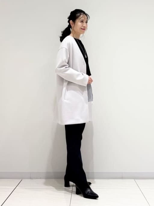 kayoさんの「INDIVI｜【秋／軽羽織り】ノーカラーミドル丈ライトコート」を使ったコーディネート