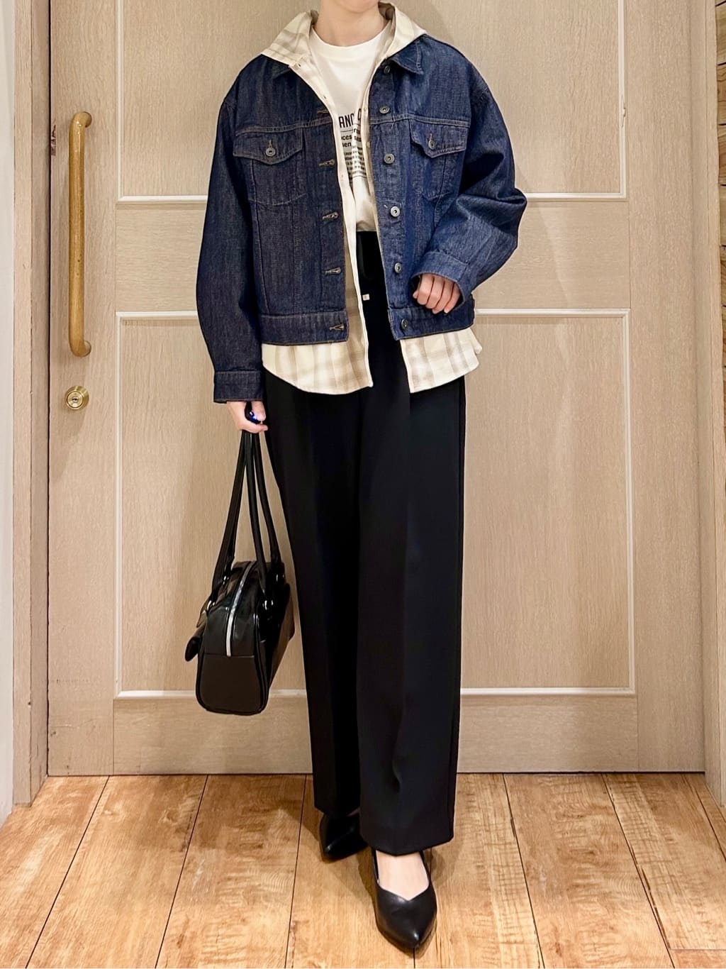 ちぐささんの「SHOO･LA･RUE｜【SHOO・LA・RUE DENIM】羽織るだけでこなれる　オーバーサイズデニムジャケット」を使ったコーディネート