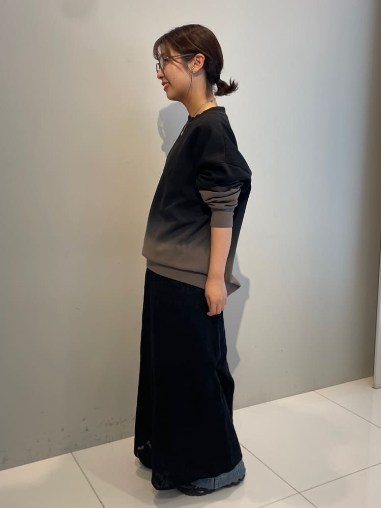 abeさんの「tk.TAKEO KIKUCHI｜グラデーションスウェット」を使ったコーディネート