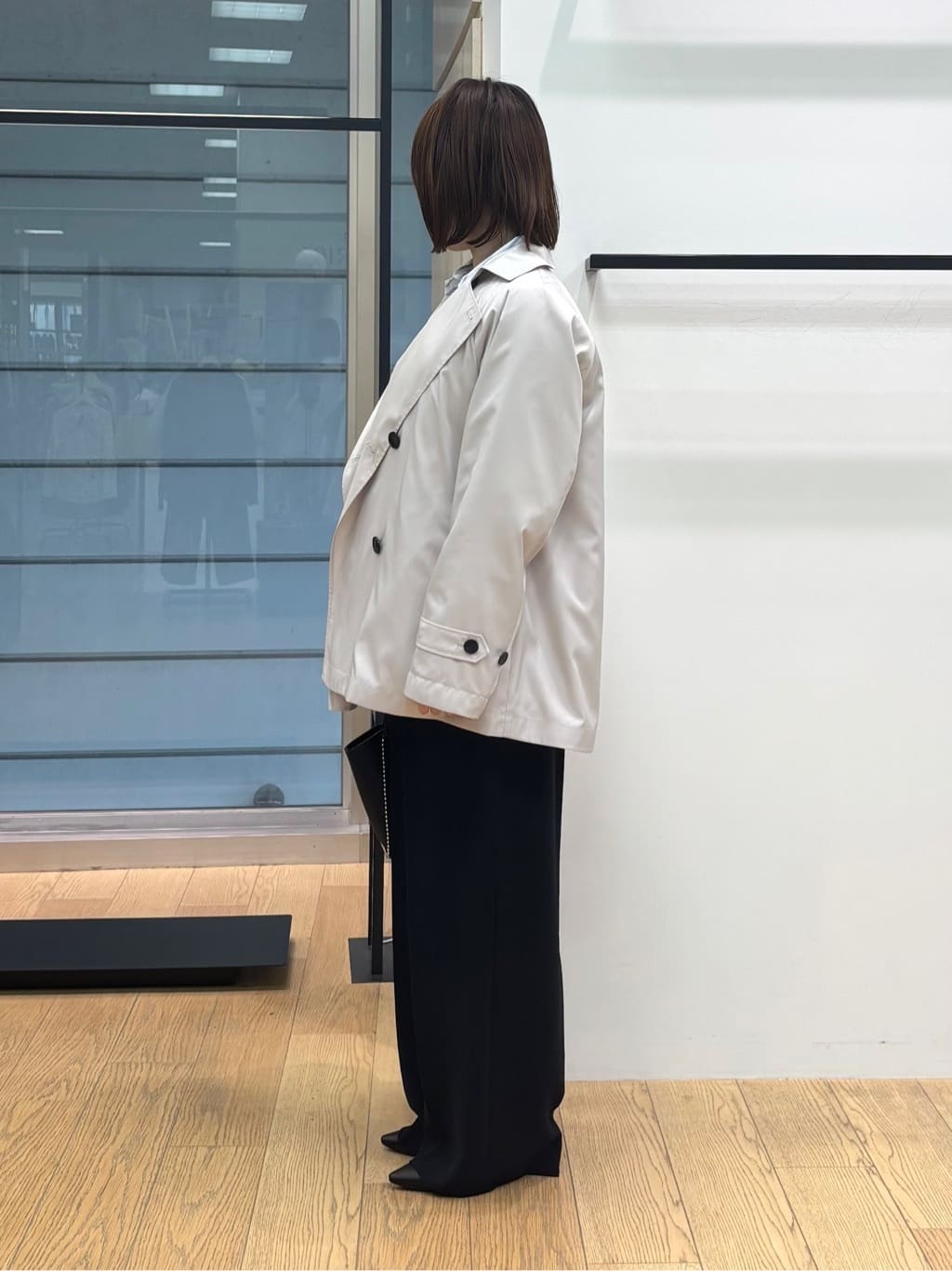 asamiさんの「INDIVI｜【洗える／キレイ色】体型カバー無縫製ニット」を使ったコーディネート