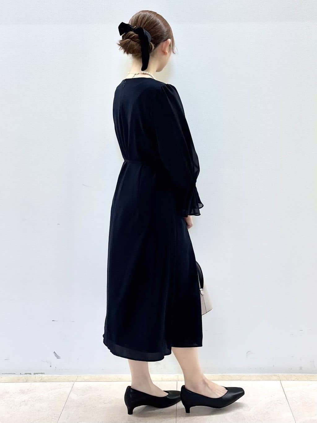Satoさんの「Reflect｜【フォーマル／入卒／付属リボン付き】スリーブデザインジョーゼットワンピース」を使ったコーディネート
