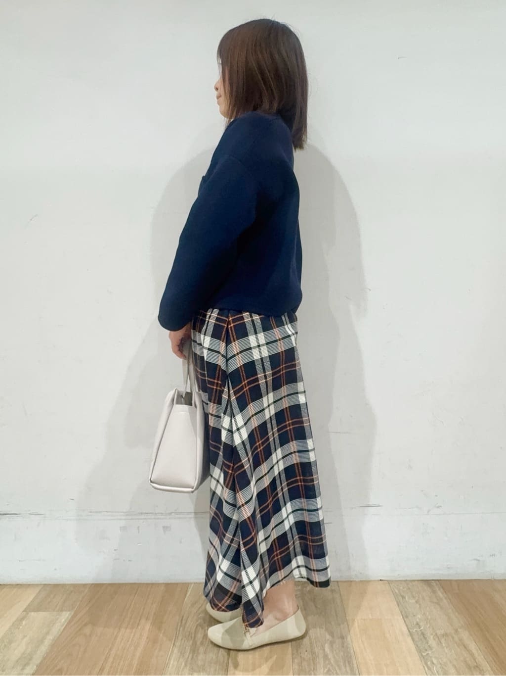 miさんの「grove｜高評価！一枚でも羽織でも、大人のTOPS風カーディガン」を使ったコーディネート
