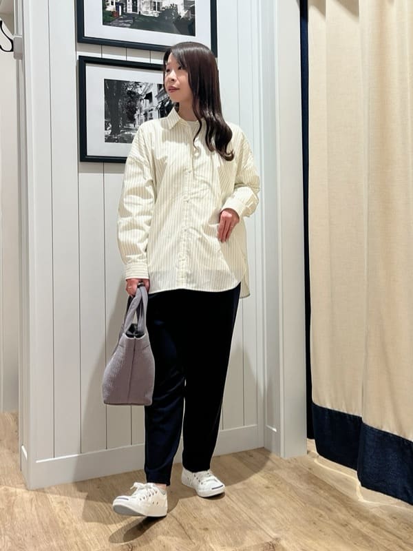 mihoさんの「Dessin｜【洗える】バックボタンオーバーシャツ」を使ったコーディネート