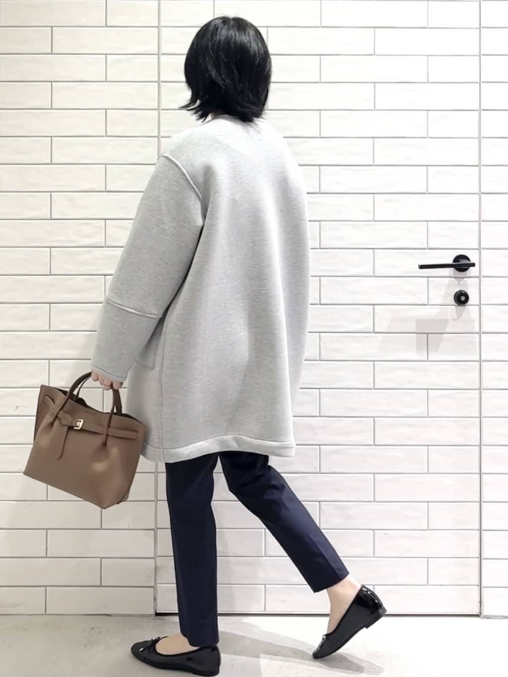 しおりさんの「OPAQUE.CLIP｜リバーシブル配色ノーカラーコート【洗濯機OK】」を使ったコーディネート