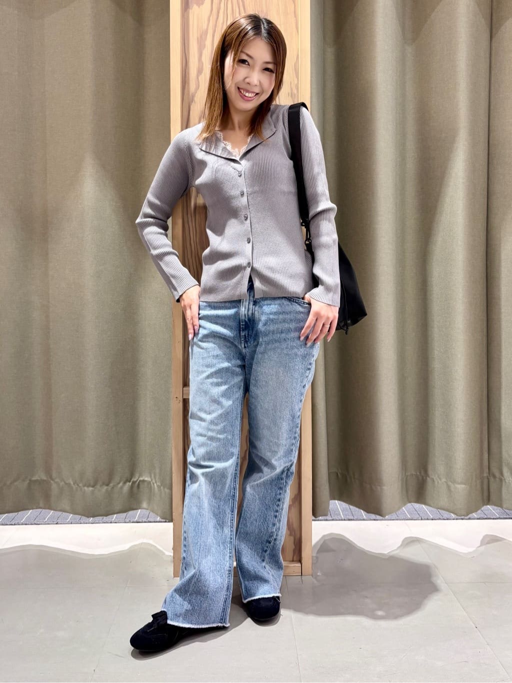 HaNeさんの「THE SHOP TK｜レースレイヤードリブニット」を使ったコーディネート