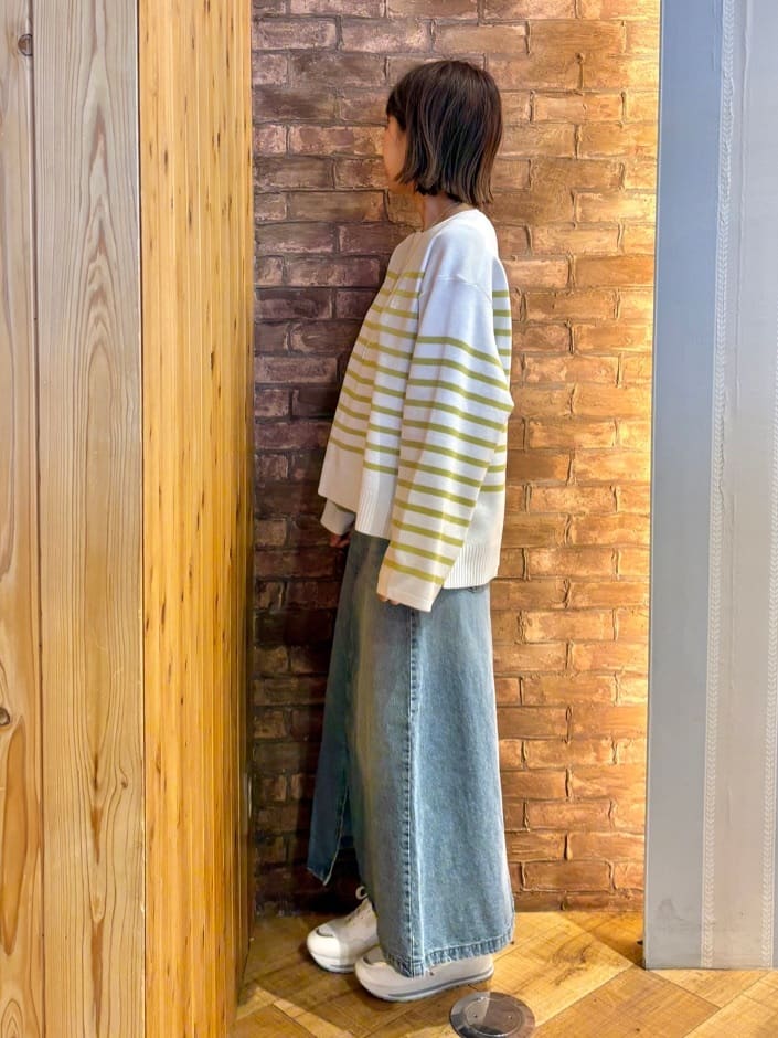 mieさんの「SHOO･LA･RUE｜楽にきちんと見られたい　大人カジュアルボーダーニット」を使ったコーディネート