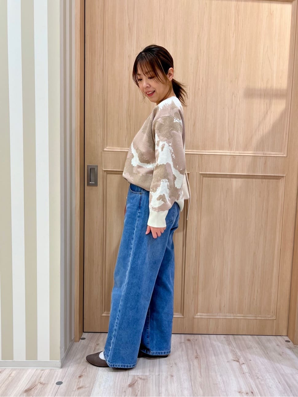 Kyokoさんの「SHOO･LA･RUE｜【洗濯機可/S-LL】1枚で華やかに ラメ入りニュアンス柄ニット」を使ったコーディネート