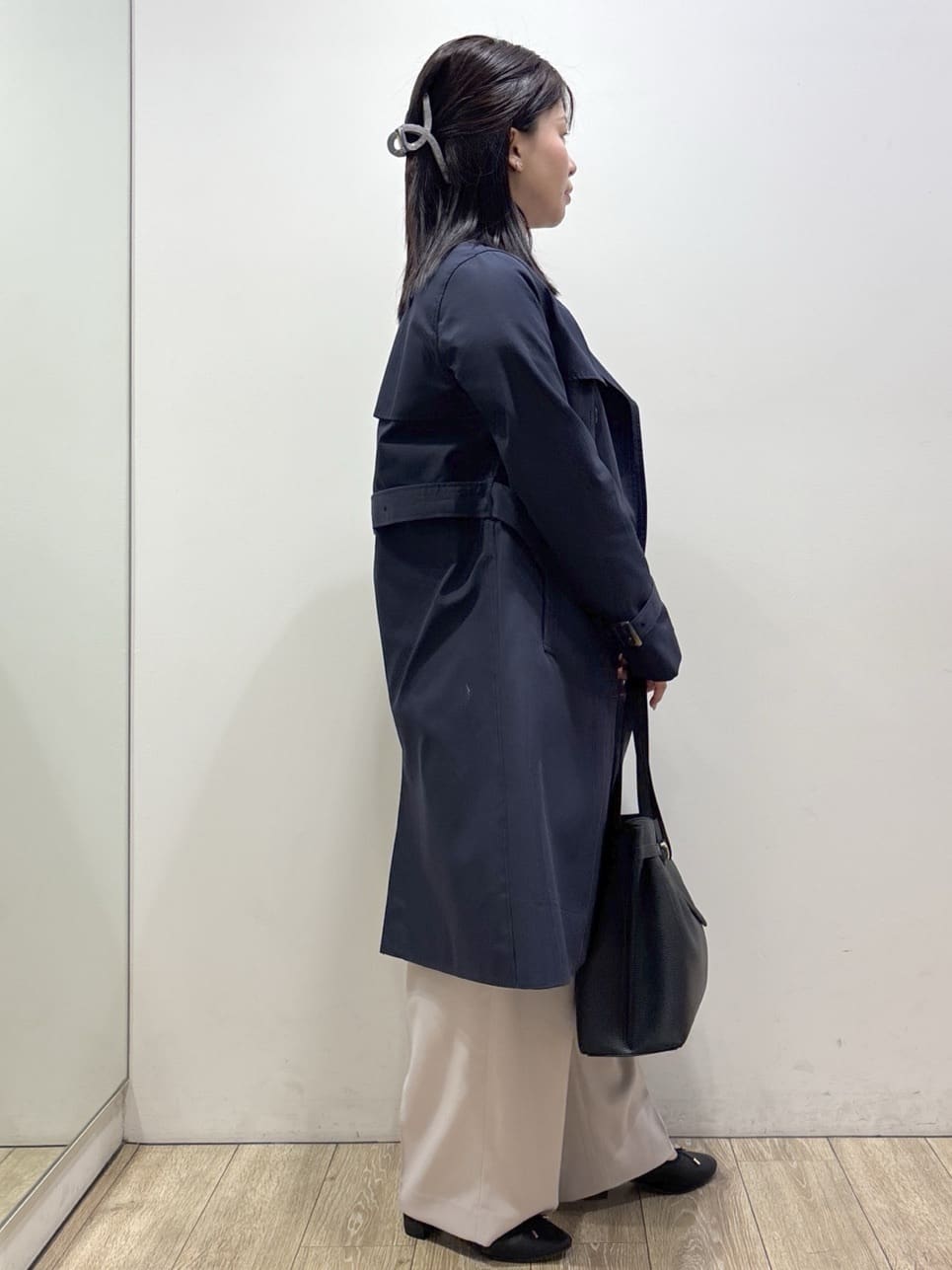 mameさんの「index｜撥水トレンチコート【洗濯機OK／花粉対応】《XS～3L》」を使ったコーディネート