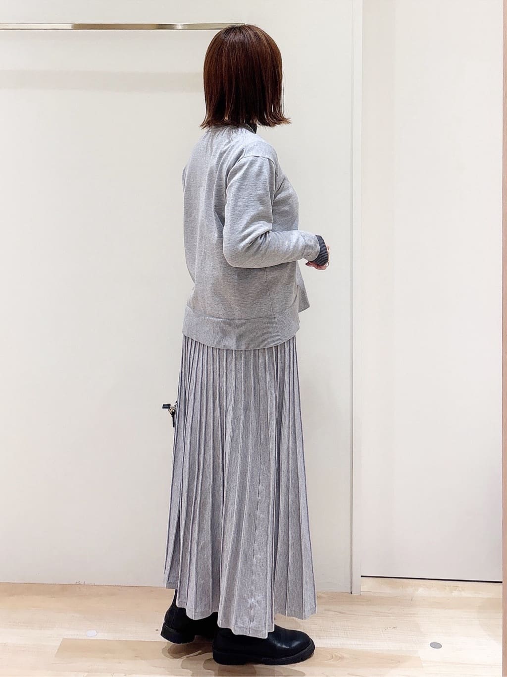 MIYUさんの「grove｜【SETUP可能】冬から春まで心地よく　タック編みオーバーサイズニット」を使ったコーディネート