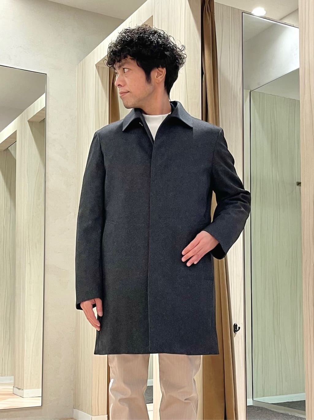 URAさんの「TAKEO KIKUCHI｜【ダウンライナー付き】メランジ ステンカラー コート」を使ったコーディネート
