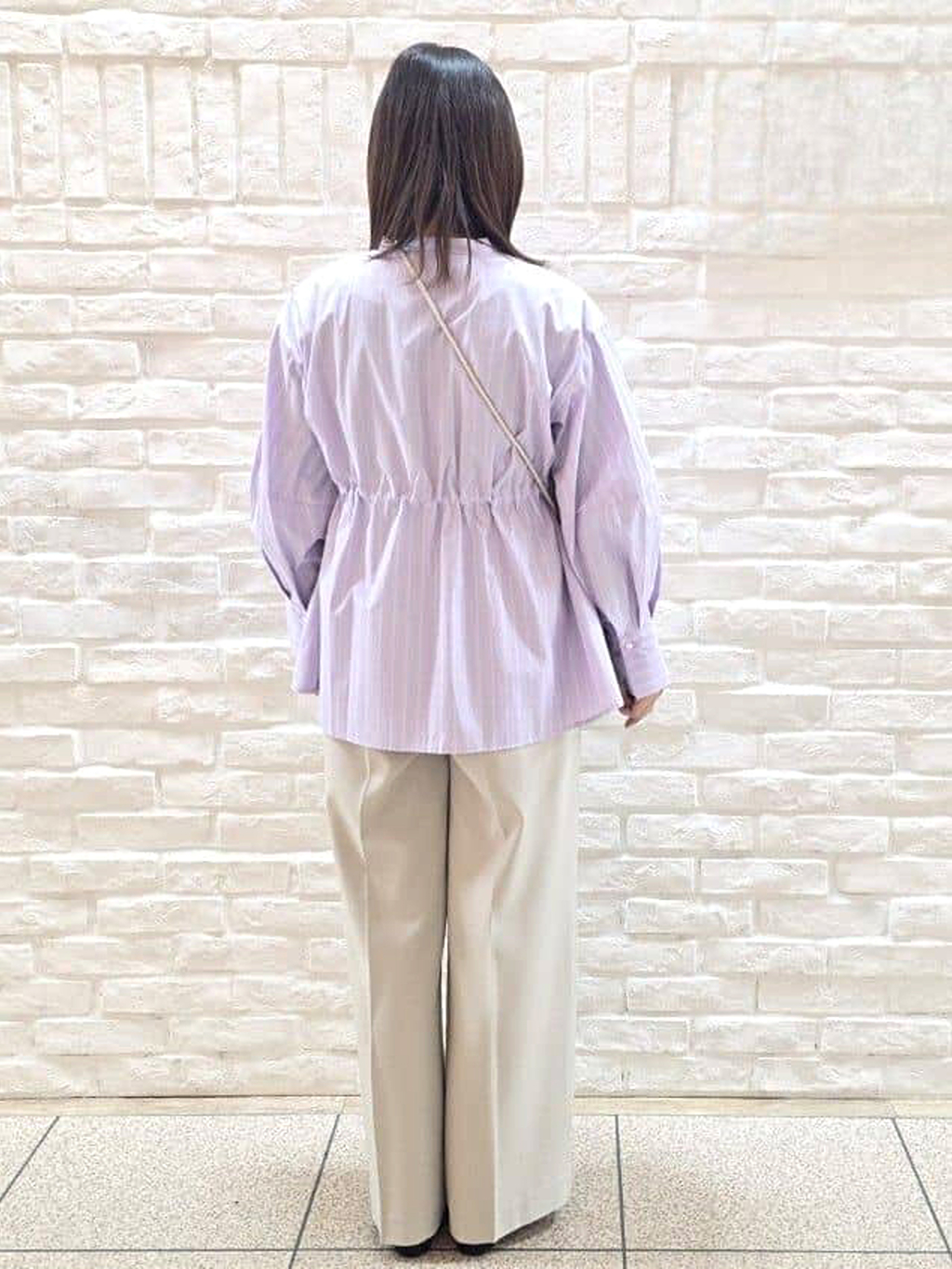 mamiさんの「index｜ストライプペプラムデザインブラウス【洗濯機OK】」を使ったコーディネート
