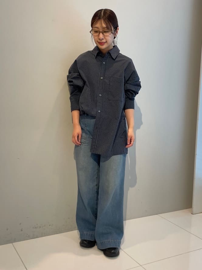 abeさんの「tk.TAKEO KIKUCHI｜シアサッカーチェックシャツ」を使ったコーディネート
