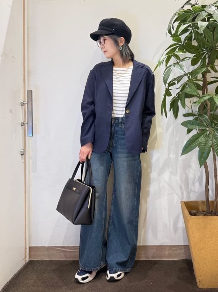 misakiさんの「SHOO･LA･RUE｜【SHOO・LA・RUE DENIM/S-LL】体型カバーにも バギーデニムワイドパンツ」を使ったコーディネート