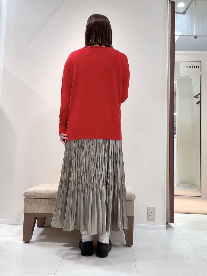 YUIさんの「UNTITLED｜【8色展開/体型カバー】魅せるタイムレスニット」を使ったコーディネート
