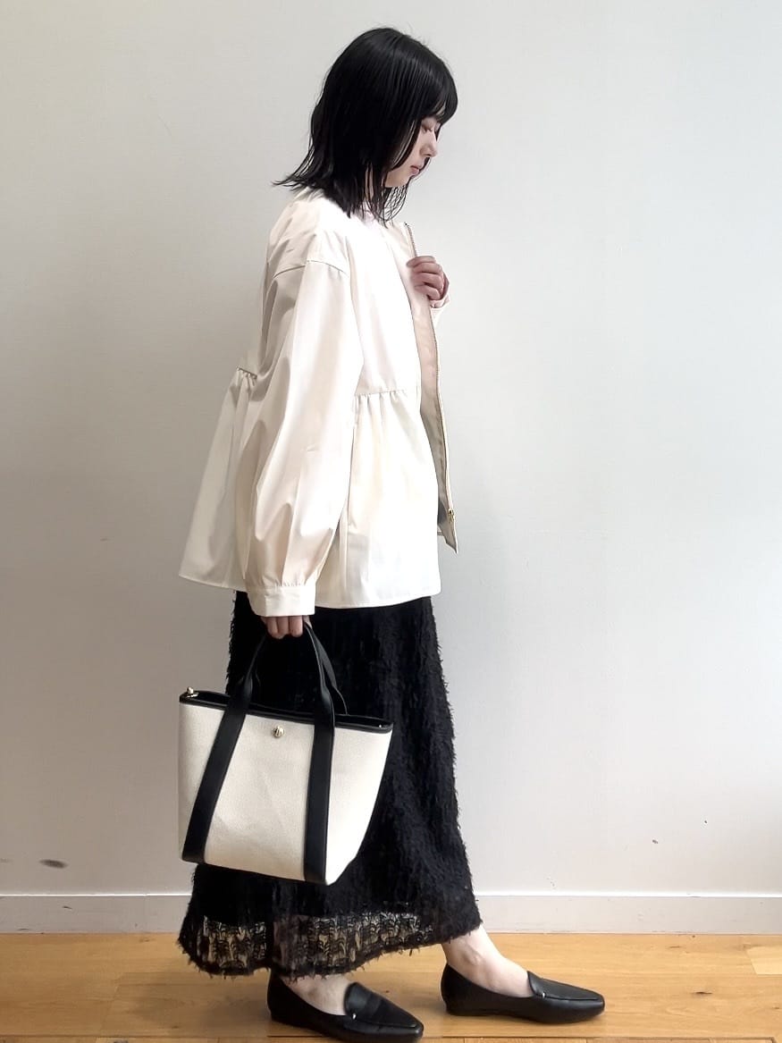RINAさんの「OPAQUE.CLIP｜撥水ノーカラーペプラムブルゾン【洗濯機OK／抗ピル】」を使ったコーディネート