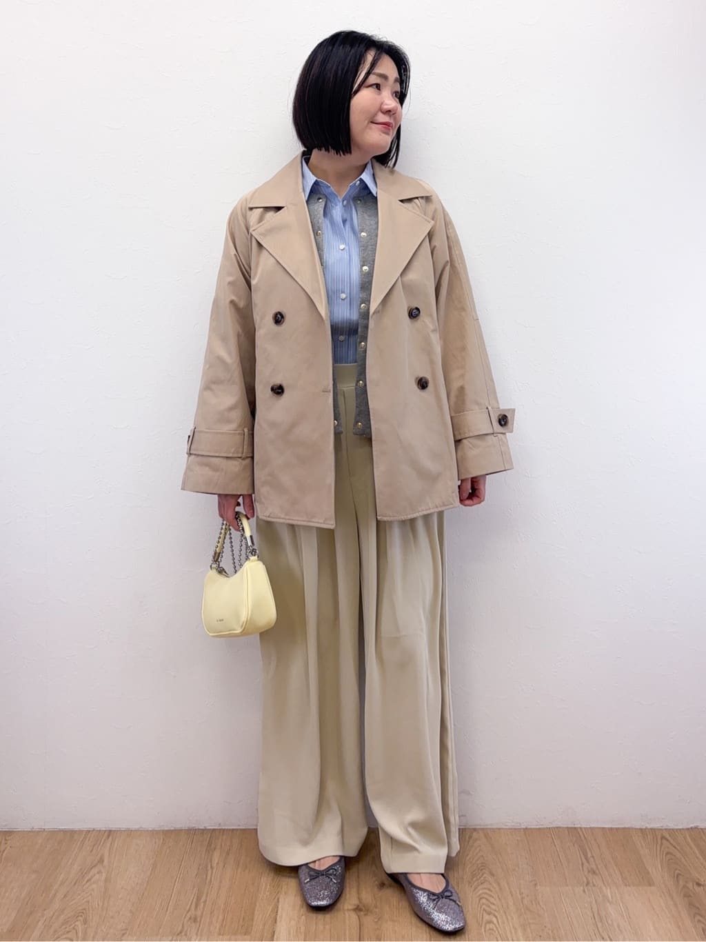 Takeさんの「OPAQUE.CLIP｜ミドルトレンチコート【洗濯機OK】」を使ったコーディネート