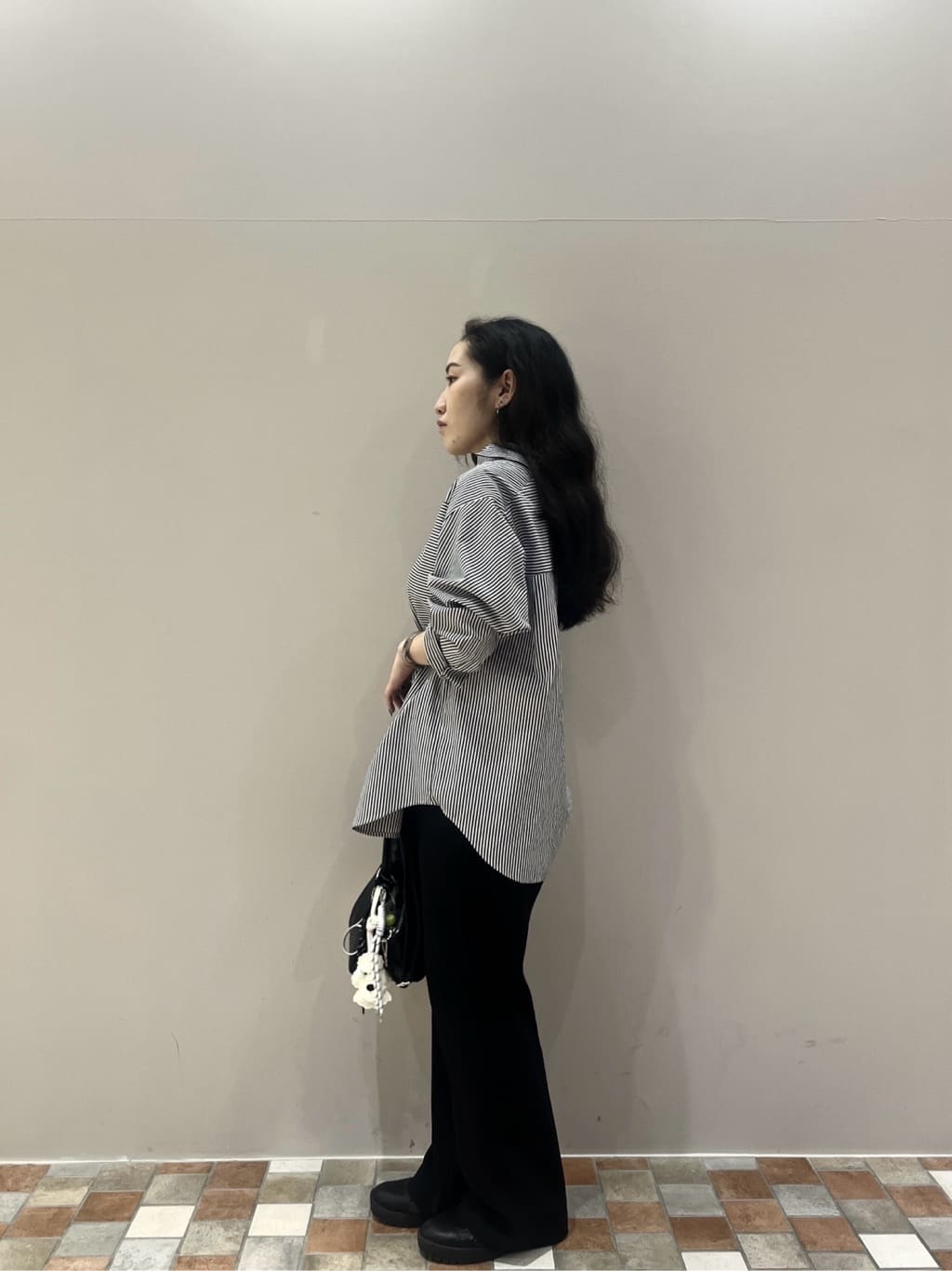 Uminoさんの「INDIVI｜Timeless｜ビッグポケットフォルムシャツ【接触冷感】」を使ったコーディネート
