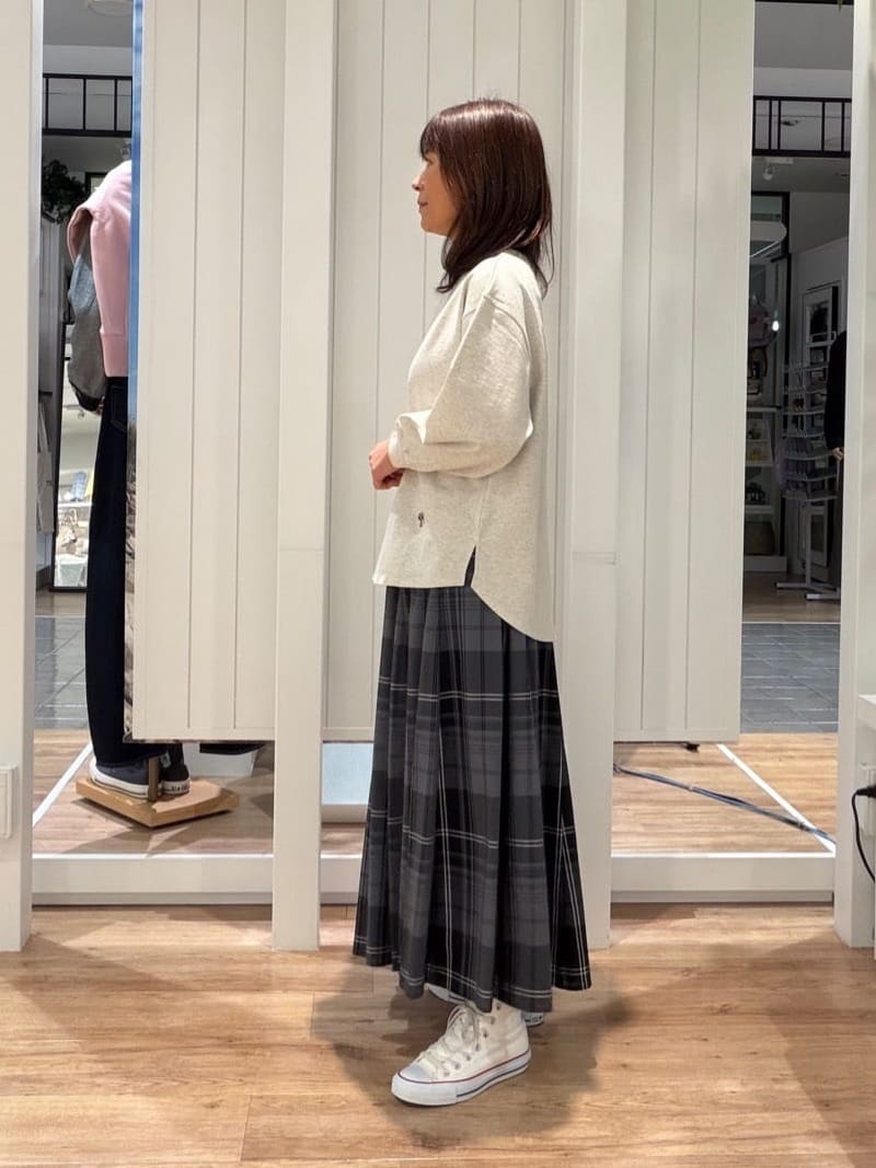 Fujitaさんの「Dessin｜【360度可愛い・洗える】バックヘンリーカットソー」を使ったコーディネート