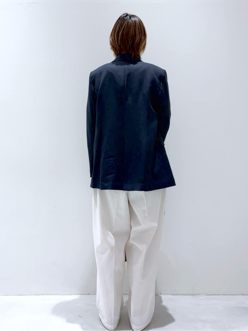 こじさんの「OPAQUE.CLIP｜金ボタンダブルブレストテーラードジャケット／セットアップ対応【洗える】」を使ったコーディネート