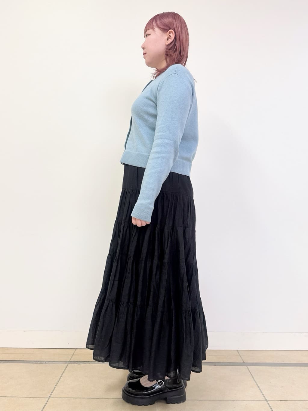 なかもとあきさんの「DRESSTERIOR｜◆ウォッシャブルコットンカシミヤカーディガン」を使ったコーディネート