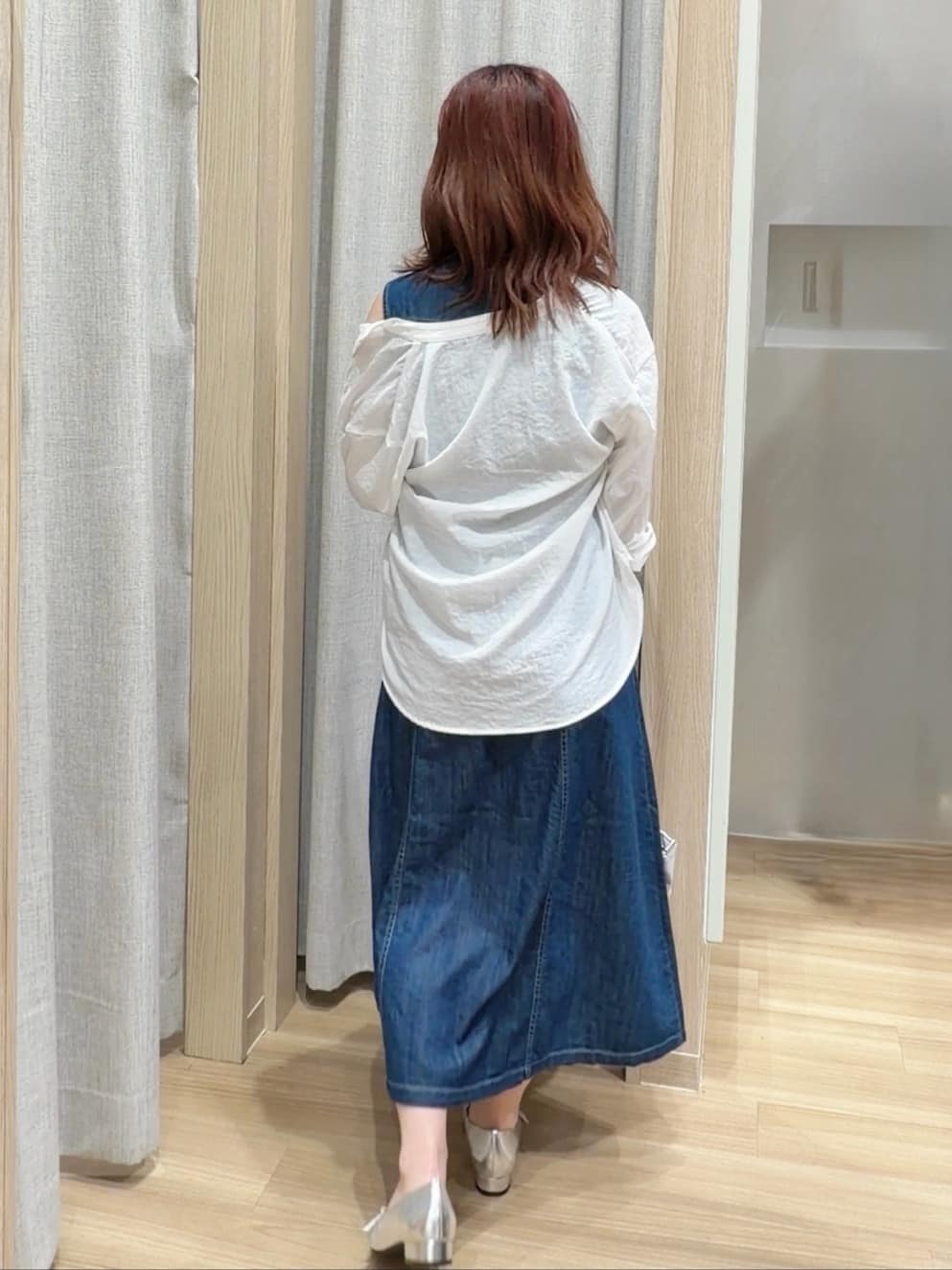 Fumikaさんの「grove｜【貴島明日香さん着用】お仕事も普段も。今どきワークシャツブラウス」を使ったコーディネート