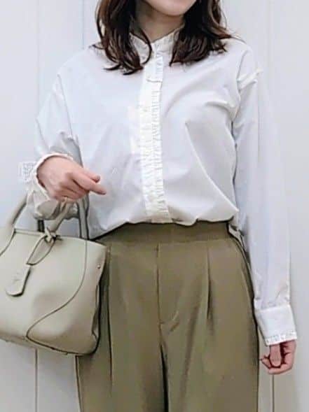 itoさんの「Dessin｜【洗える】フリルネックブラウス」を使ったコーディネート