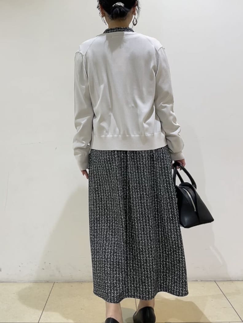 watanabeさんの「UNTITLED｜◆【アンサンブル可/洗える】クルーネックニットカーディガン」を使ったコーディネート