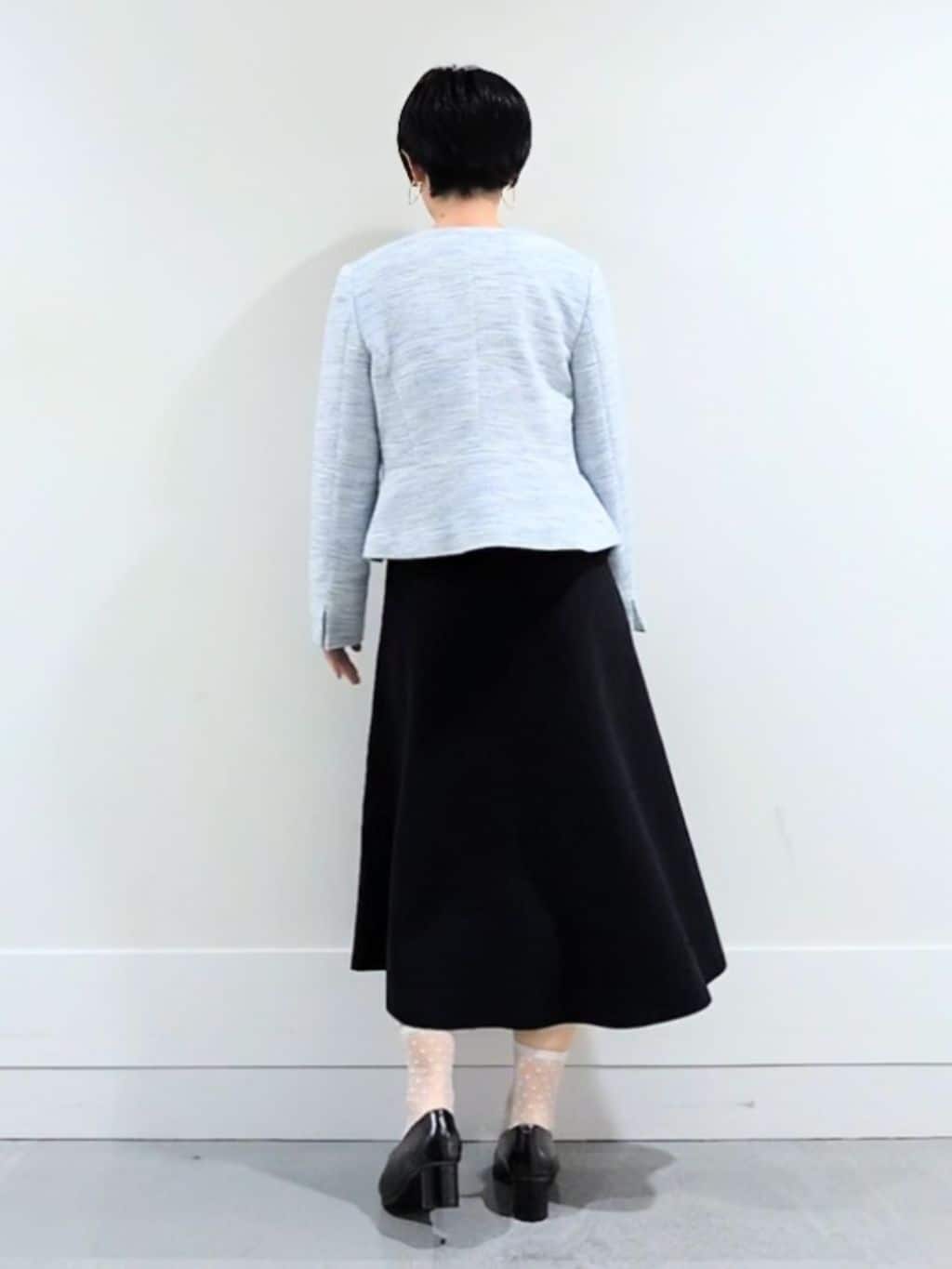 ミズタさんの「UNTITLED｜【きれいめ】ツイード ペプラムジャケット」を使ったコーディネート