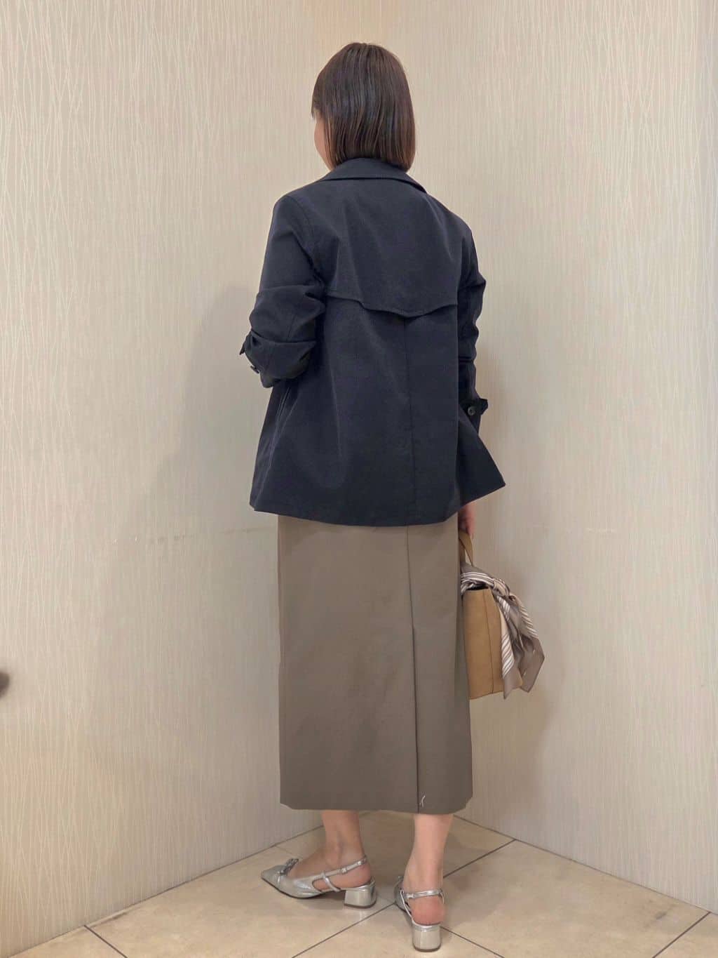 naokoさんの「UNTITLED｜【定番人気/はっ水/洗える】タスランショートトレンチコート」を使ったコーディネート