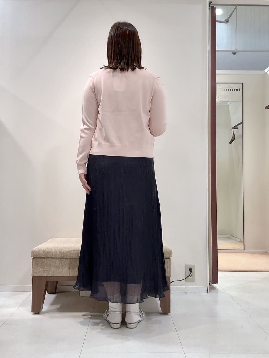 YUIさんの「UNTITLED｜◆【アンサンブル可/洗える】クルーネックニットカーディガン」を使ったコーディネート