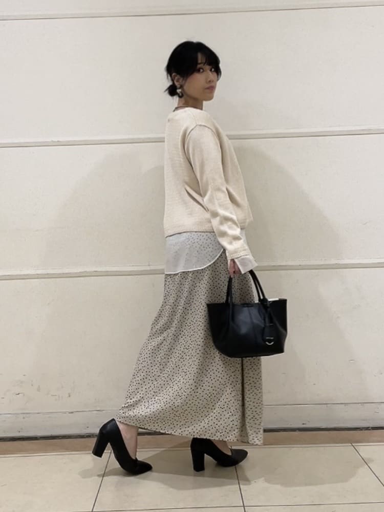 watanabeさんの「UNTITLED｜◆【洗える/光沢感】ファンシーヤーンニット」を使ったコーディネート
