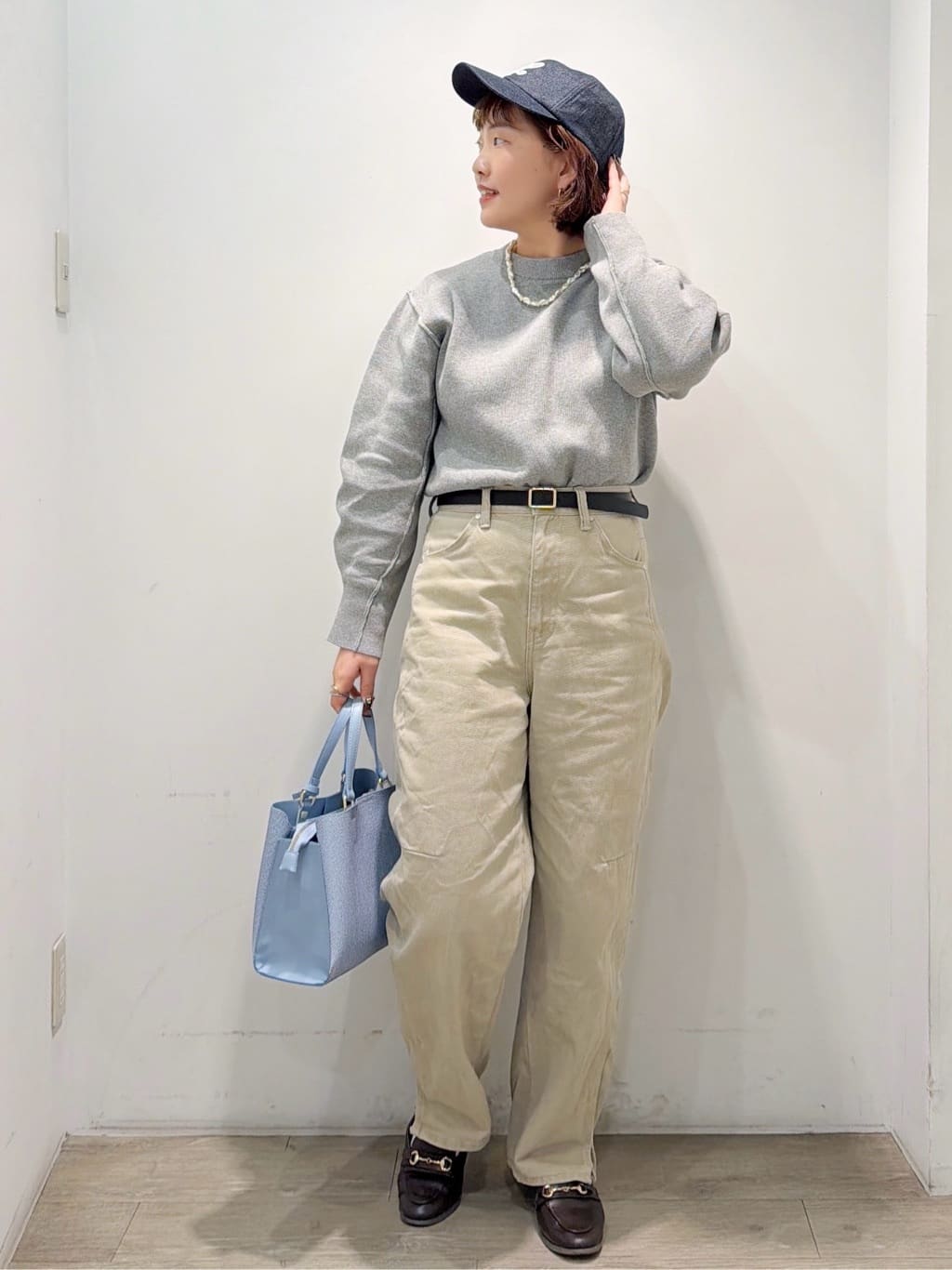 sumicaさんの「OPAQUE.CLIP｜スウェットライクショートニット【洗濯機OK】」を使ったコーディネート