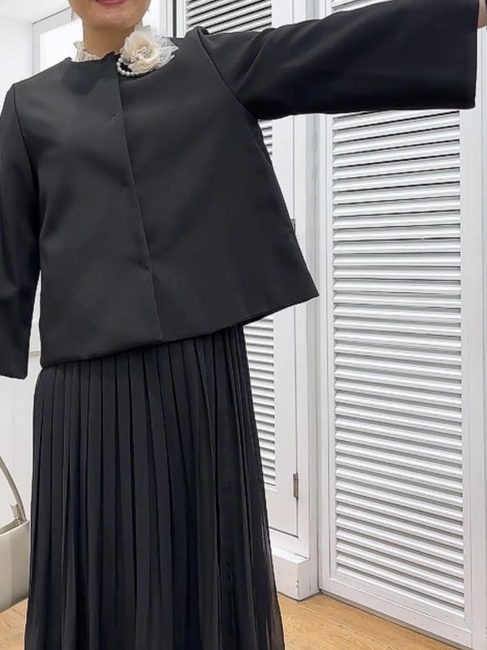 Hamaさんの「Dessin｜【洗える】フリルネックジョーゼットブラウス」を使ったコーディネート