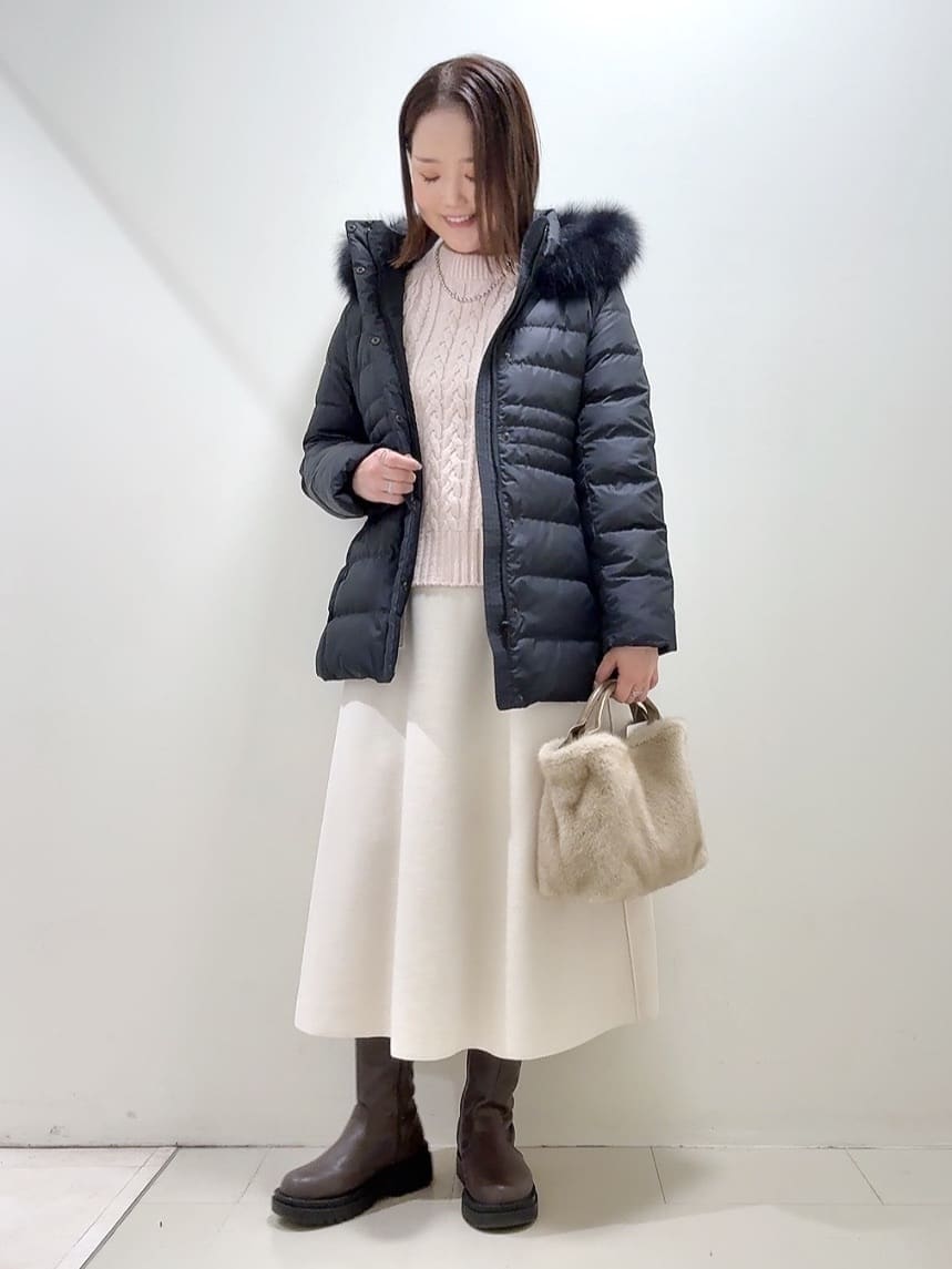 YUIさんの「UNTITLED｜【はっ水機能/フード取り外し可】ミディダウンコート」を使ったコーディネート