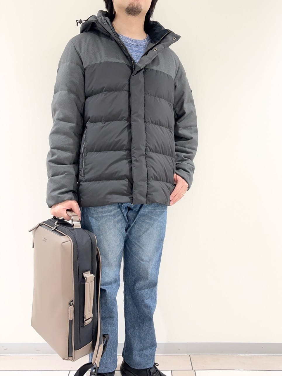 及川さんの「TAKEO KIKUCHI｜カラーコンビ ダウンブルゾン」を使ったコーディネート