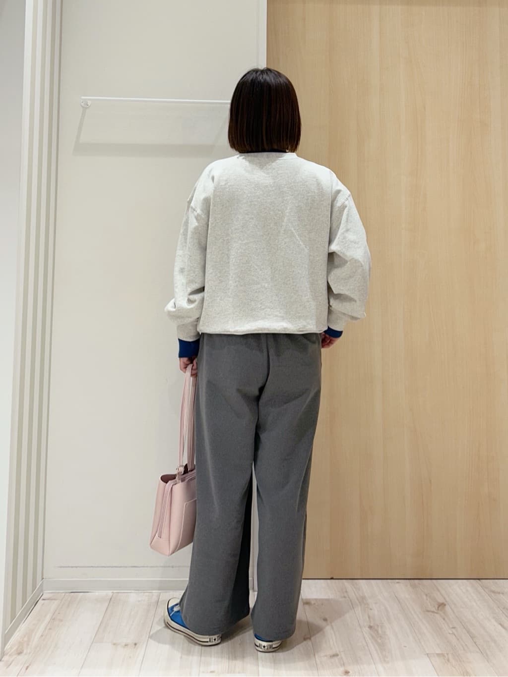 maaaさんの「SHOO･LA･RUE｜【着丈選べる/きっと虜になる】あったかもちもち ワイドパンツ」を使ったコーディネート